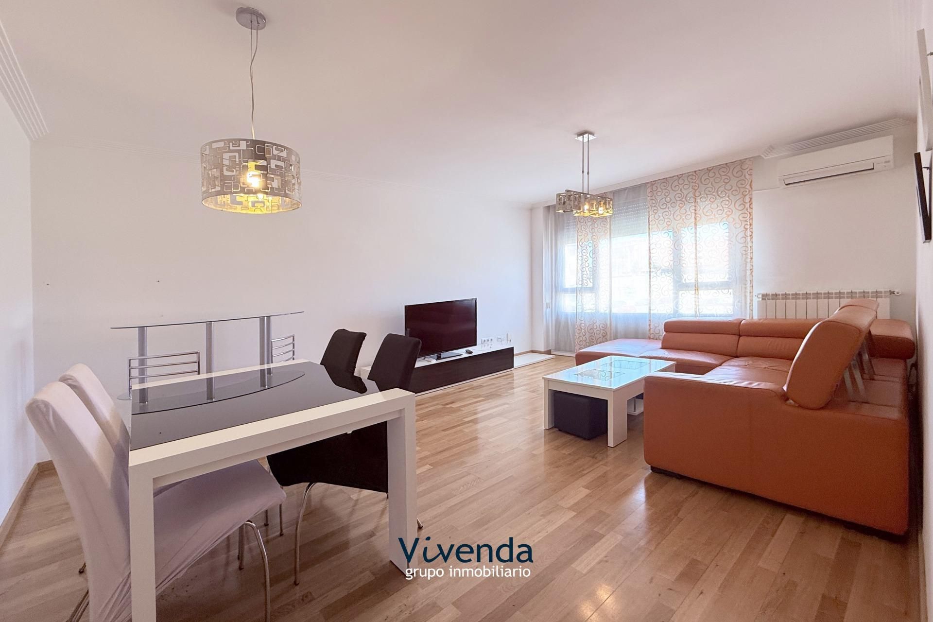 Living room of Flat for sale in Valdemoro  with Air Conditioner and Heating