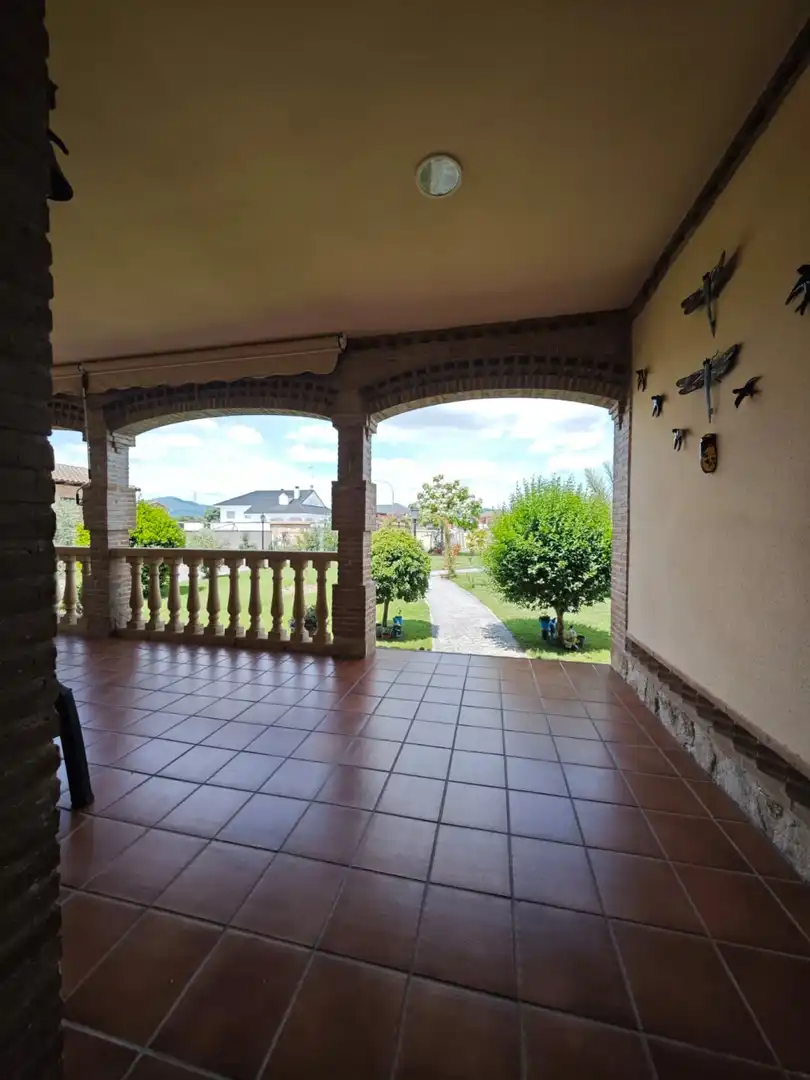 Jardín de Casa o chalet en venta en Escalona con Aire acondicionado, Calefacción y Piscina