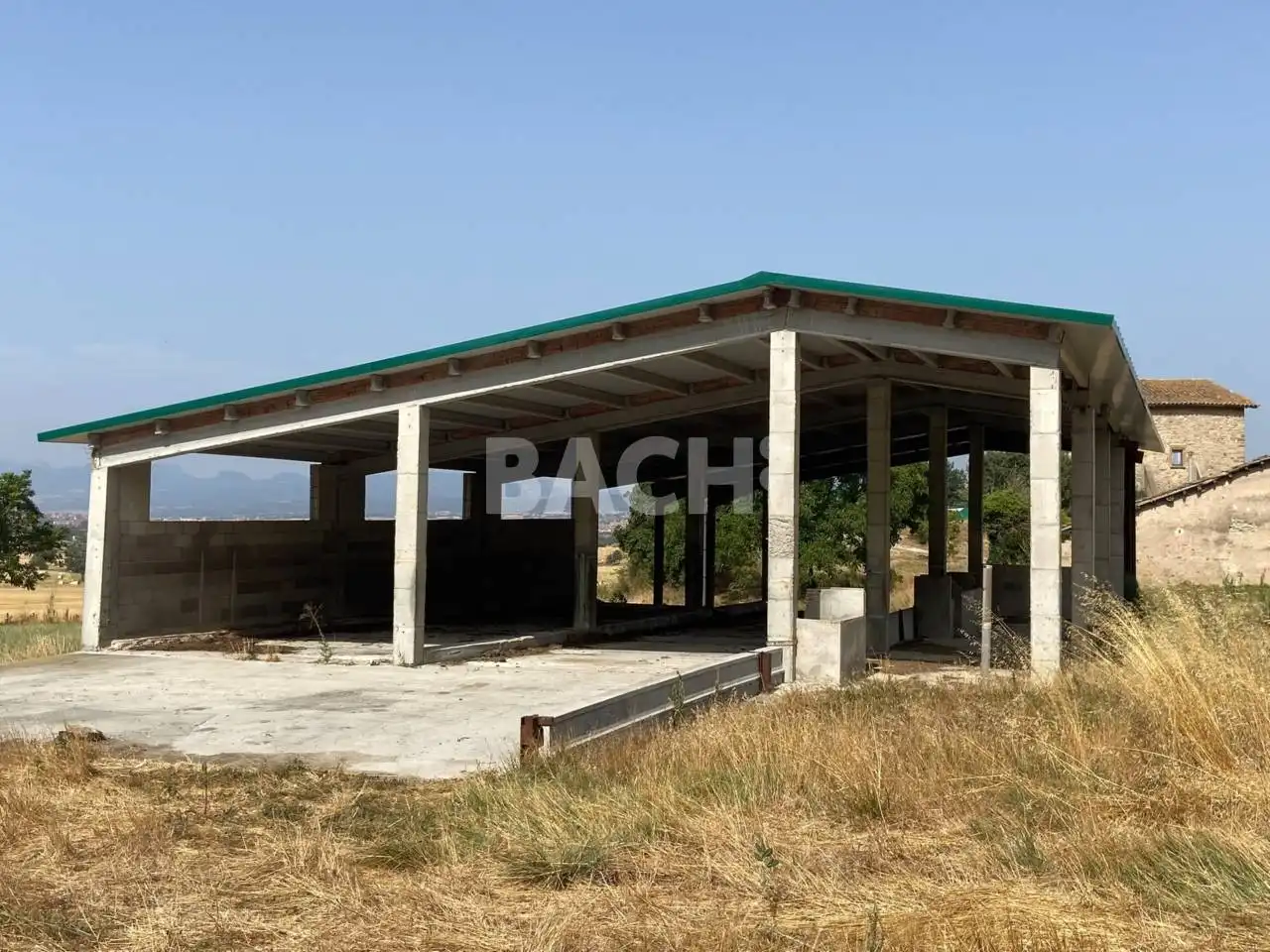 Business premises to rent in Malla