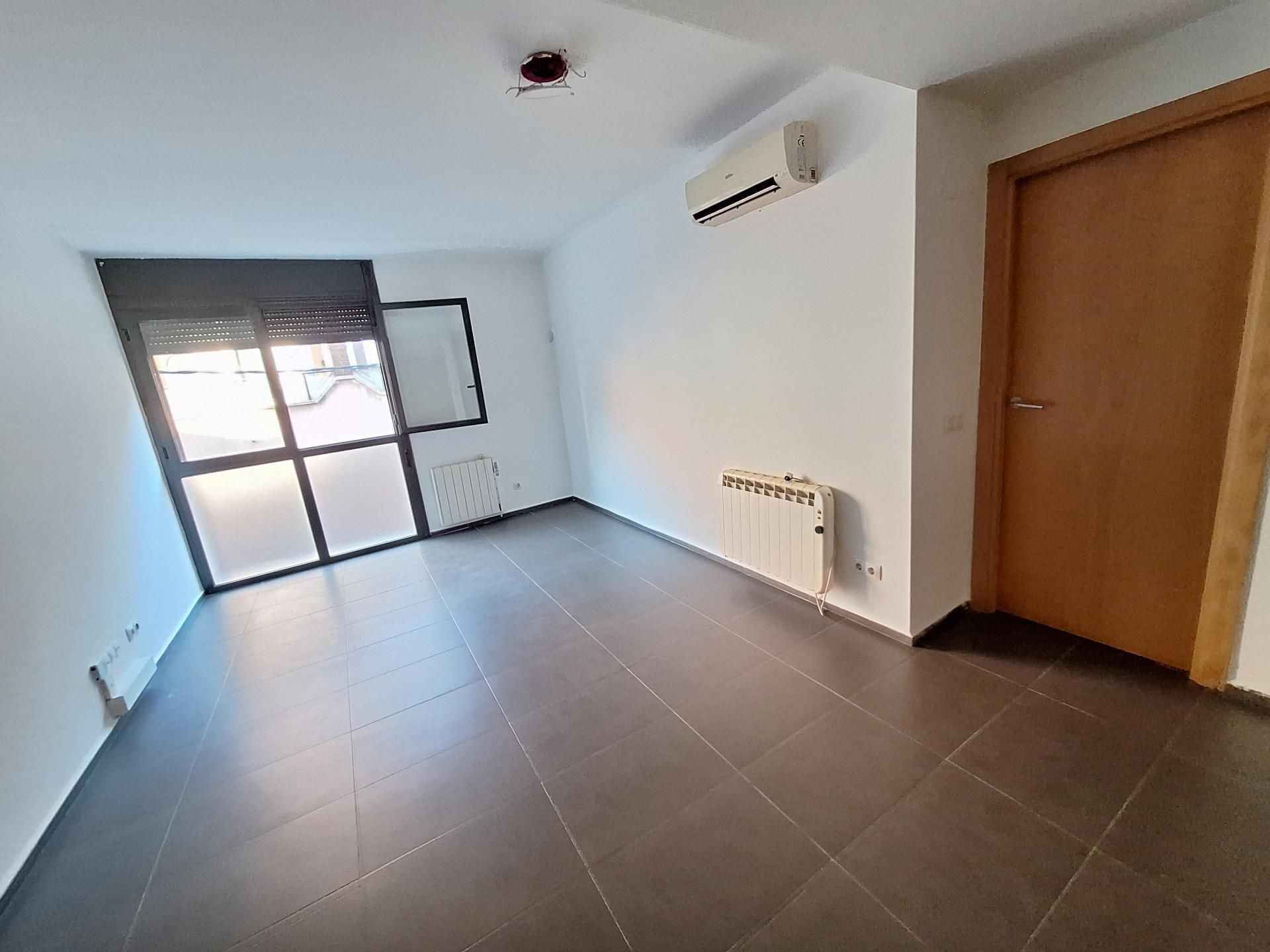 Piso de alquiler en Igualada con Aire acondicionado