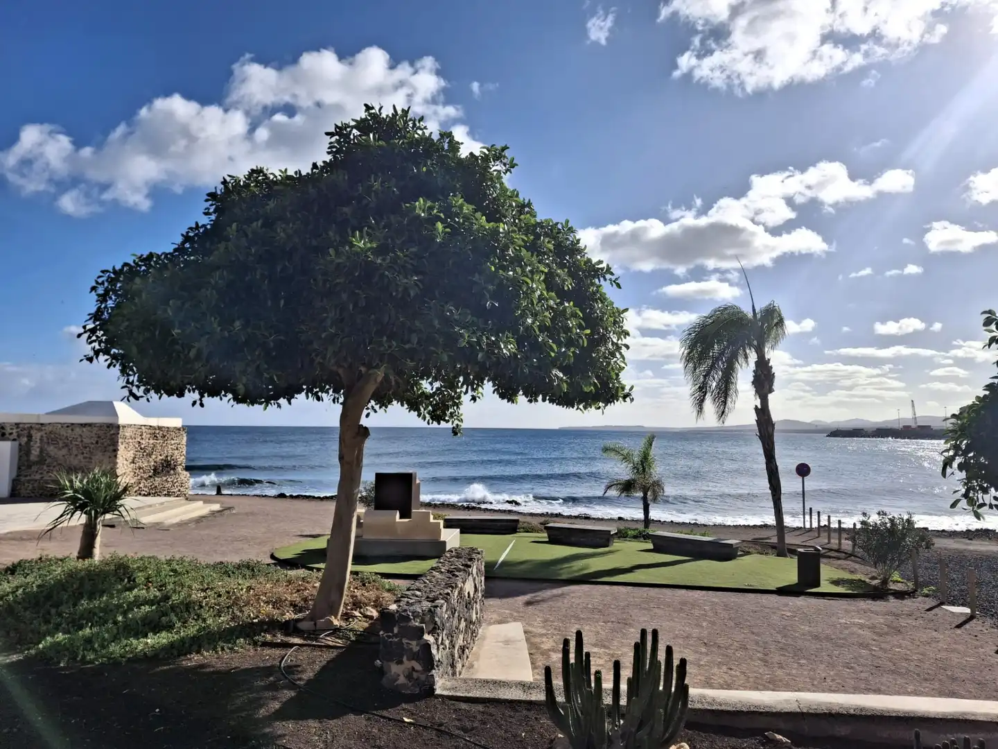 Vista exterior de Casa adosada en venta en Puerto del Rosario con Trastero