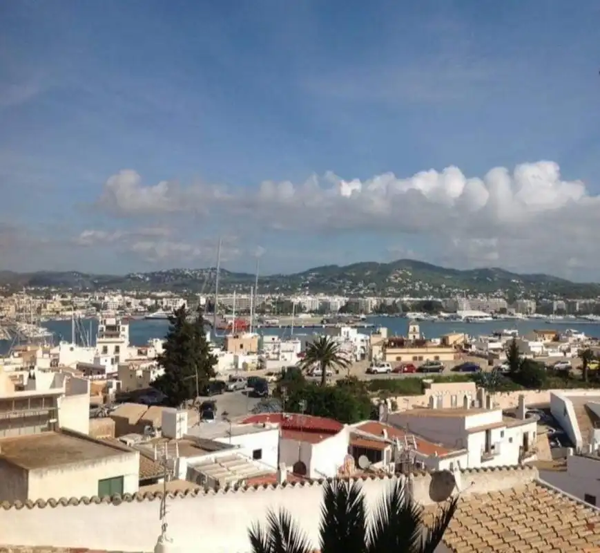 Exterior view of Duplexes for rent in Eivissa  with Air Conditioner, Heating and Terrace
