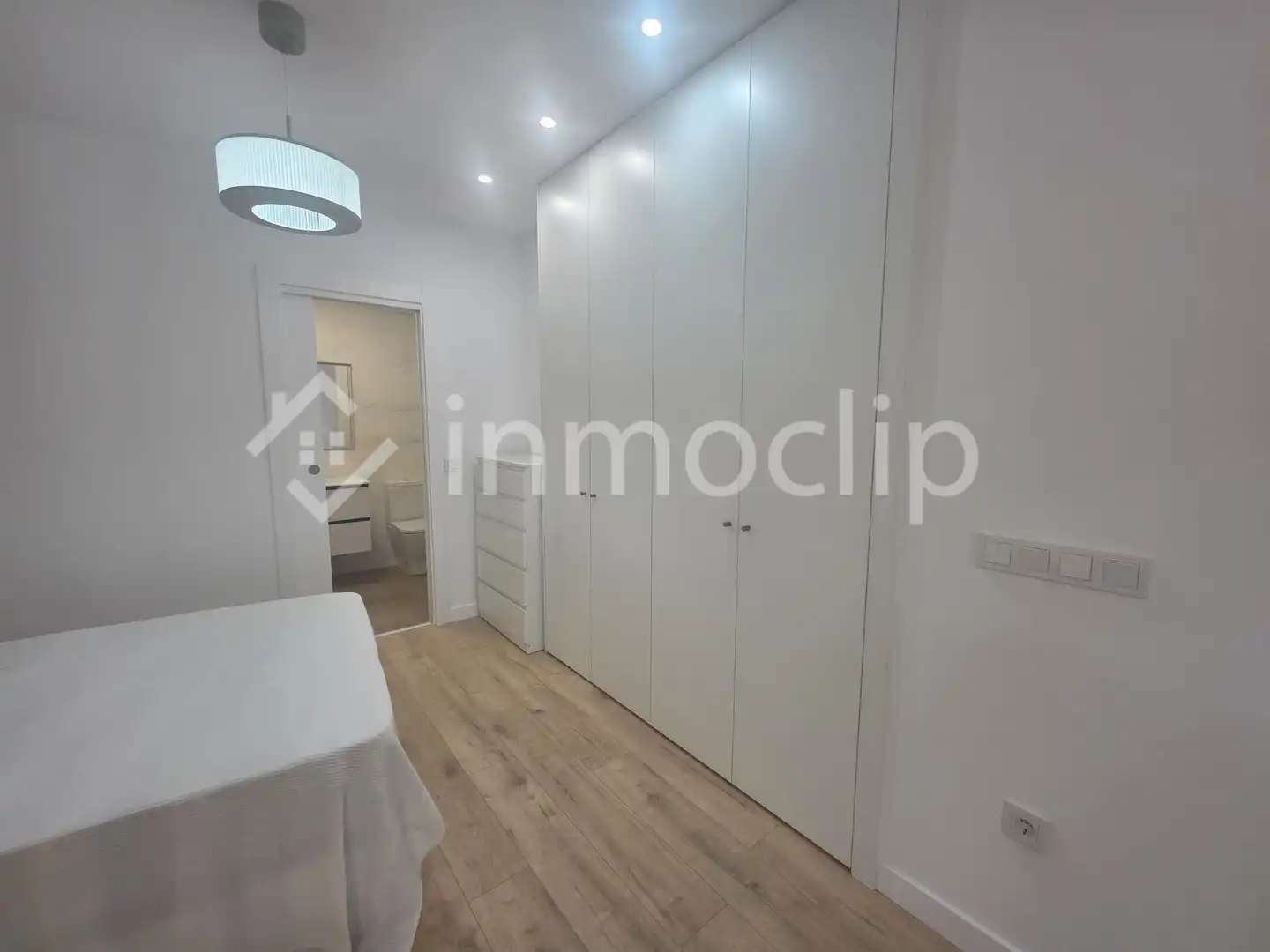 Habitación de Apartamento en venta en Salamanca con Aire acondicionado y Calefacción