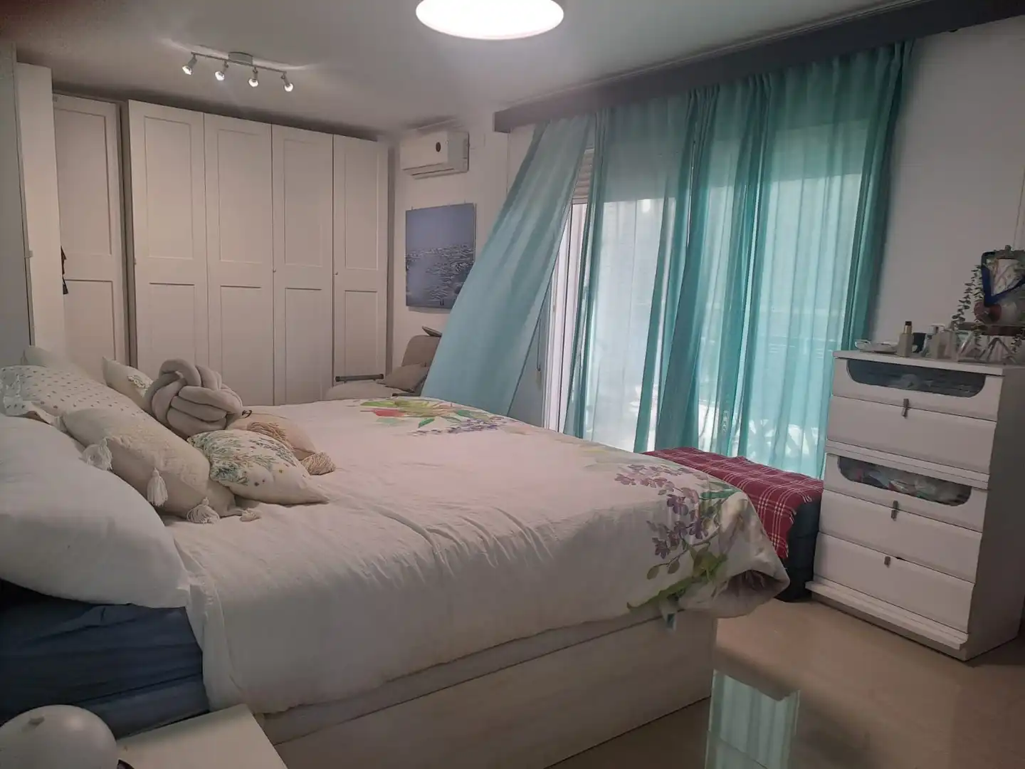 Habitación de Casa o chalet en venta en Montserrat con Aire acondicionado, Calefacción y Jardín privado