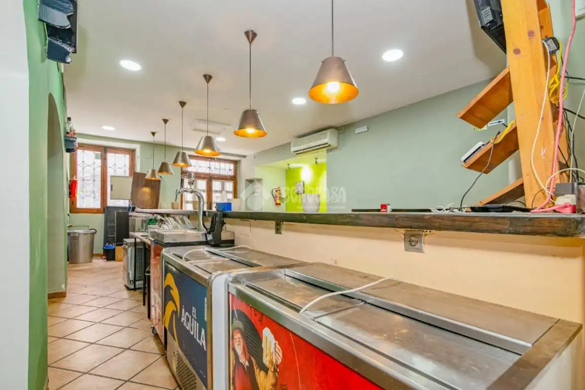Casa adosada en venta en Loja con Trastero