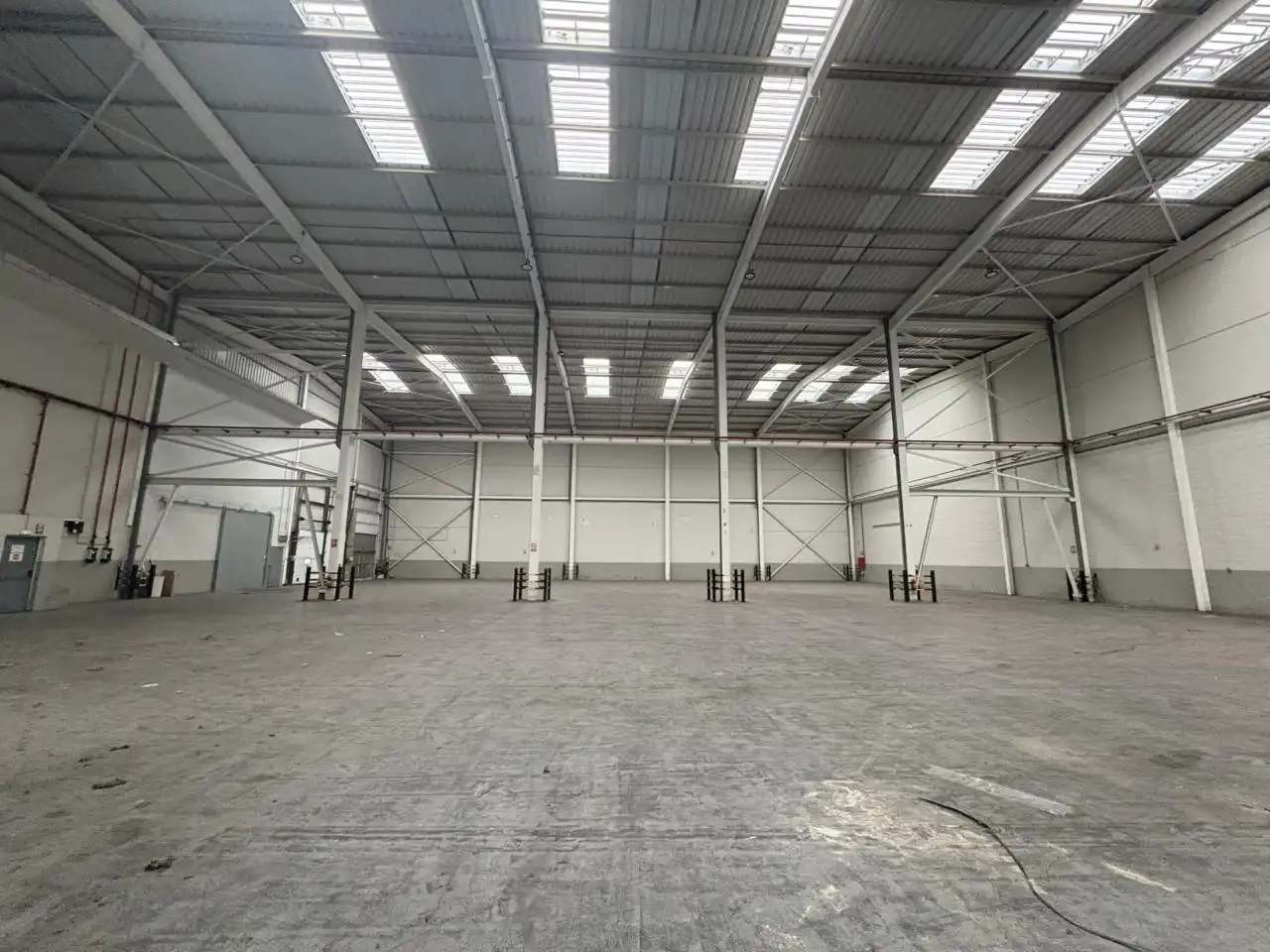 Nave industrial de alquiler en El Prat de Llobregat con Calefacción y Alarma