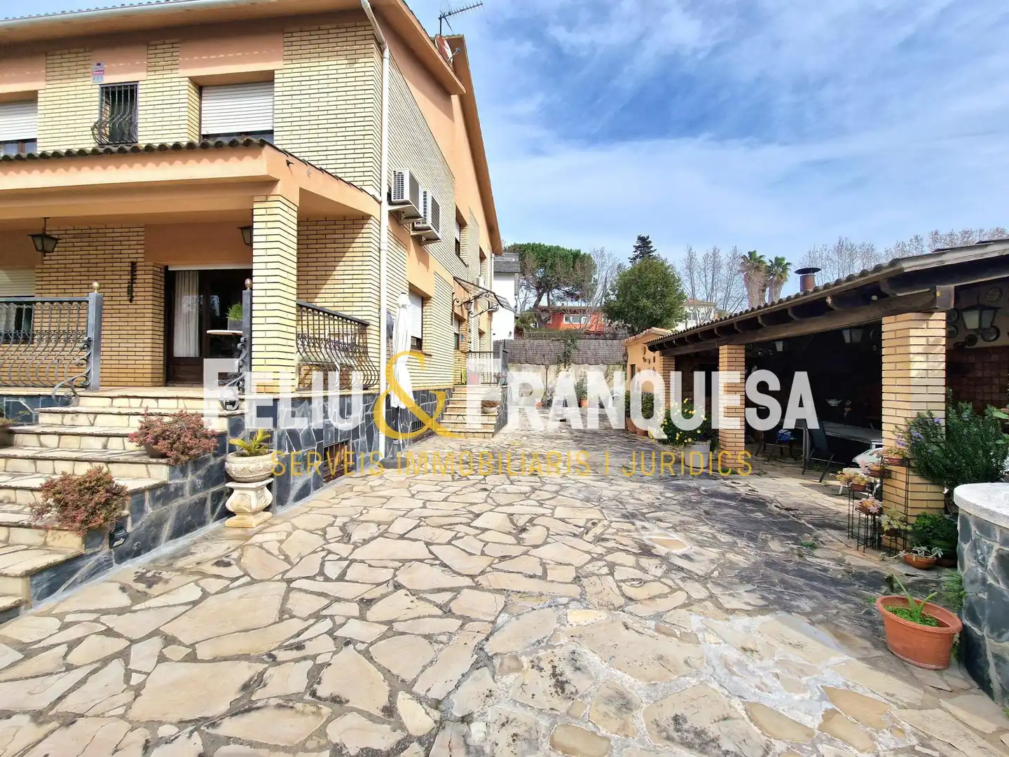 Exterior view of Houses for sale in Sant Cugat del Vallès  with Heating, Private garden and Terrace