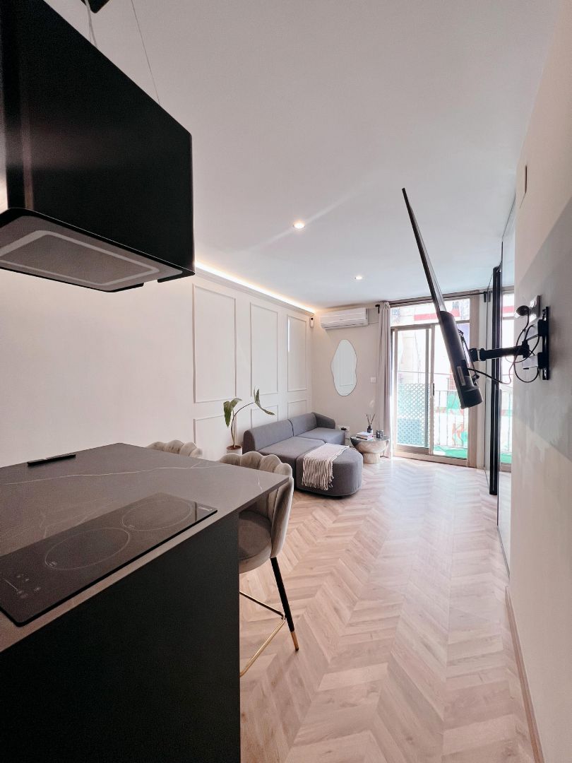 Living room of Flat for sale in  Barcelona Capital  with Air Conditioner, Heating and Furnished