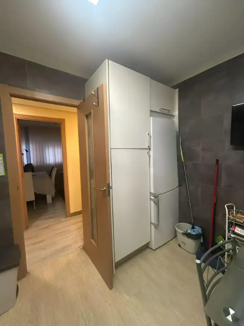 Küche von Wohnung zum Verkauf in Vitoria - Gasteiz mit Heizung, Parkett und Abstellraum