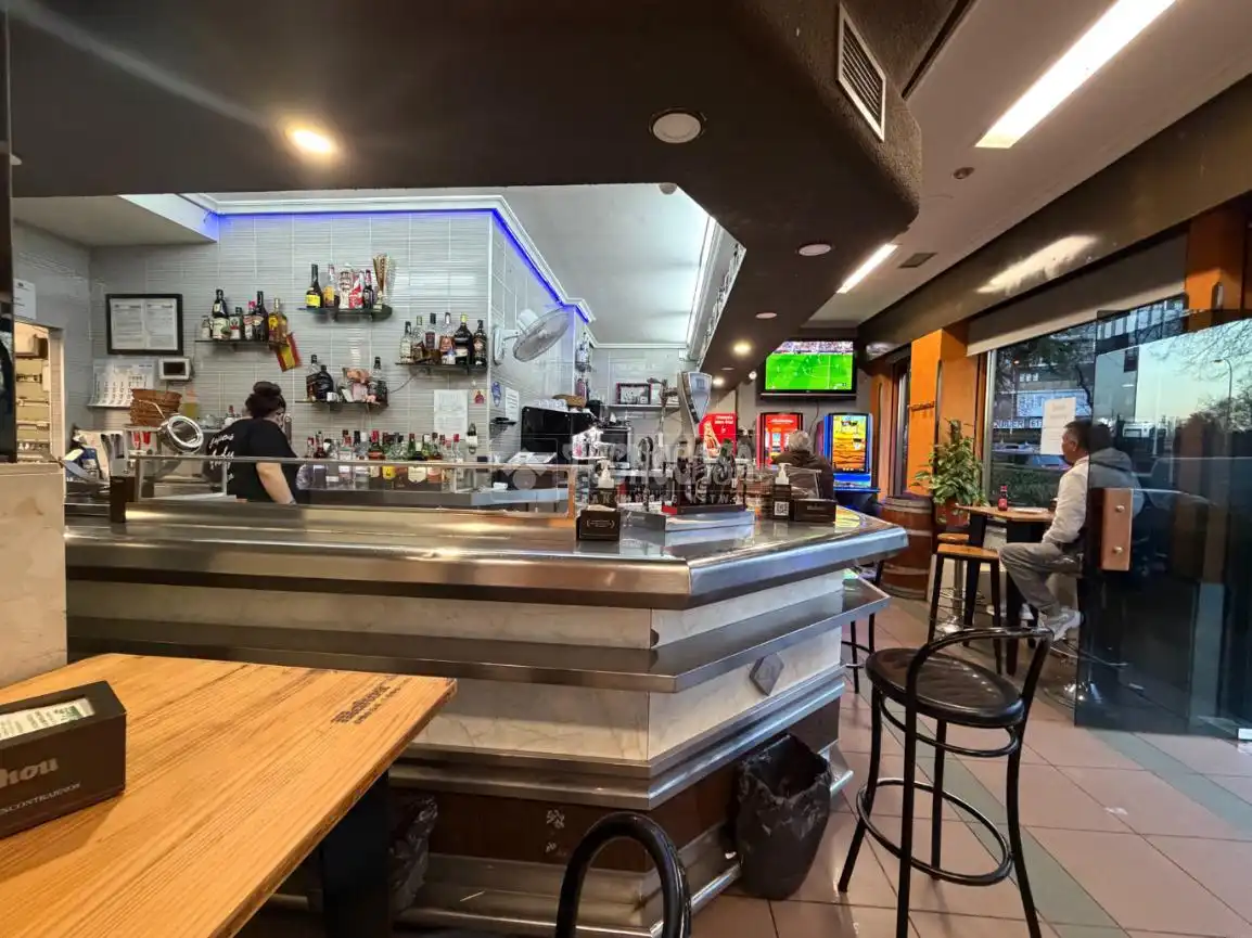 Local comercial en venda a Latina, imagen 5
