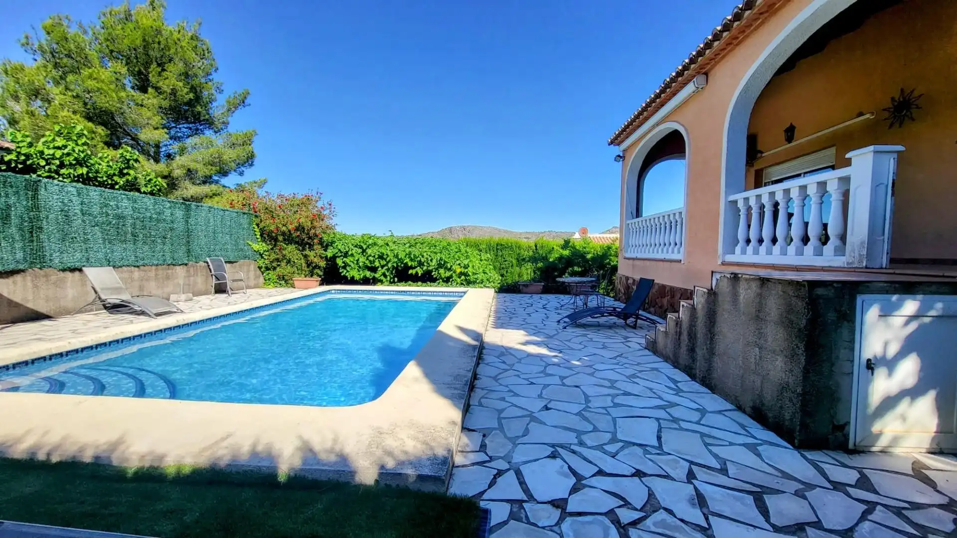 Piscina de Casa o chalet en venta en Ador con Aire acondicionado, Calefacción y Jardín privado