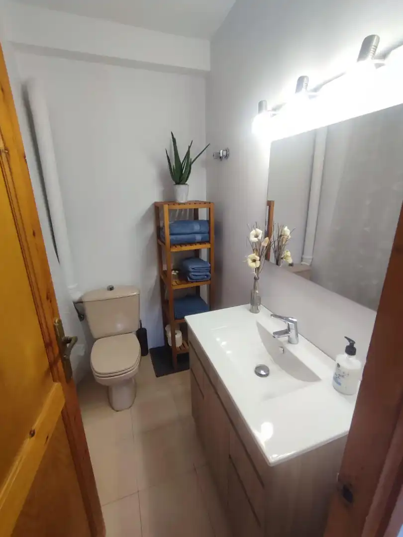 Baño de Dúplex de alquiler en Calonge i Sant Antoni con Amueblado, Horno y Lavadora