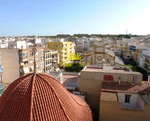 Vista exterior de Apartament de lloguer en Santa Pola amb Aire condicionat, Calefacció i Moblat