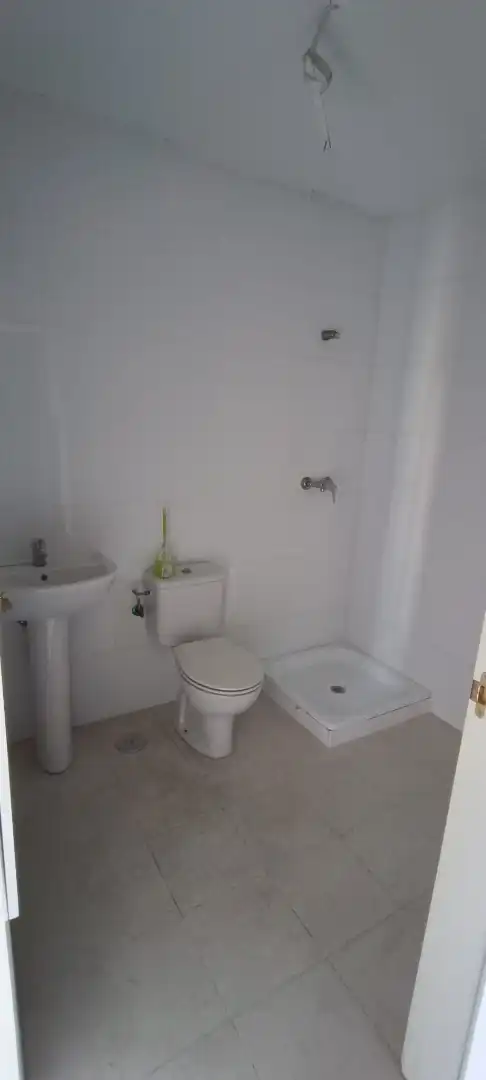 Baño de Nave industrial de alquiler en Alhaurín de la Torre