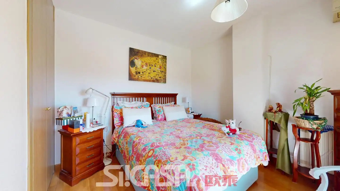 Habitación de Ático en venta en Parla con Aire acondicionado, Calefacción y Terraza