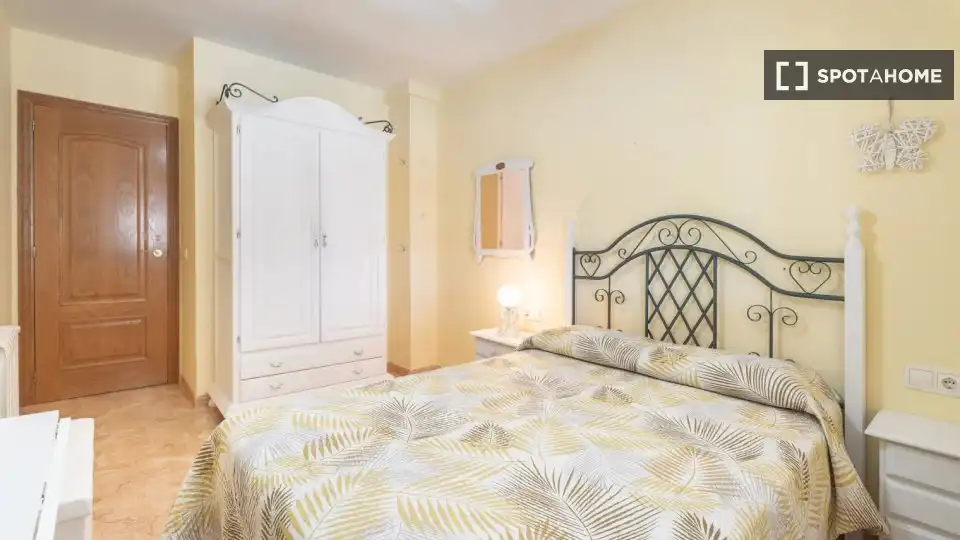 Bedroom of Flat for rent in Tavernes de la Valldigna  with Air Conditioner, Heating and Furnished