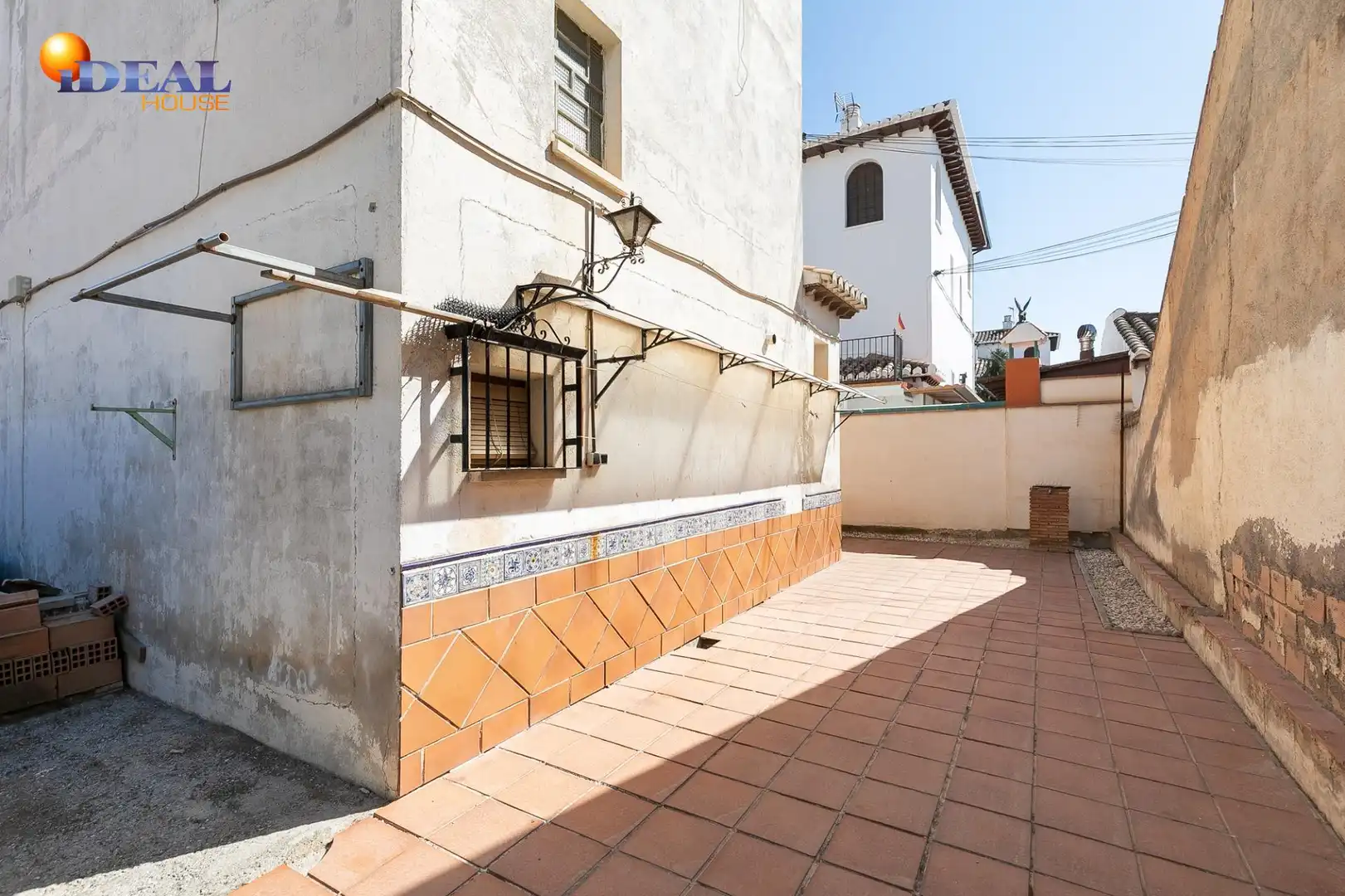 Vista exterior de Casa o chalet en venta en Ogíjares con Jardín privado, Terraza y Balcón