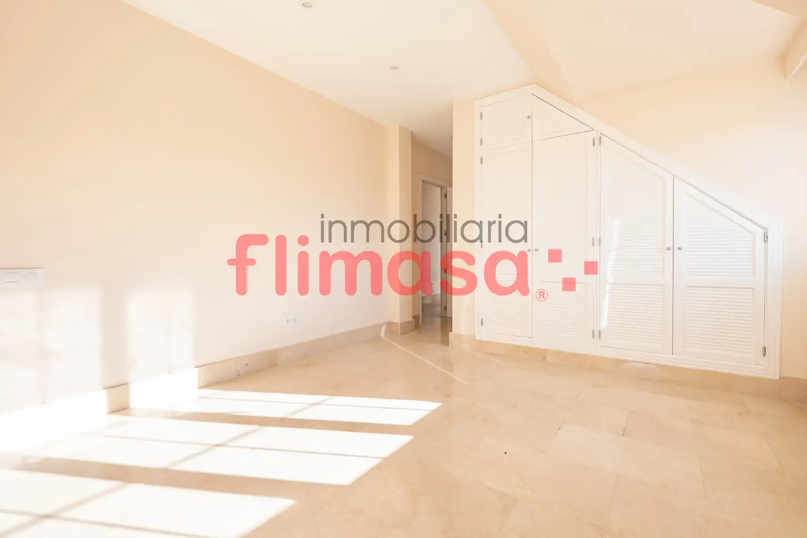 Dormitori de Casa o xalet en venda en Villaviciosa de Odón amb Aire condicionat, Calefacció i Jardí privat