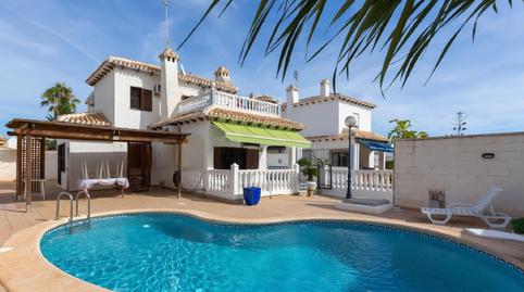 Foto 4 de Casa o xalet en venda a La Zenia, Alicante