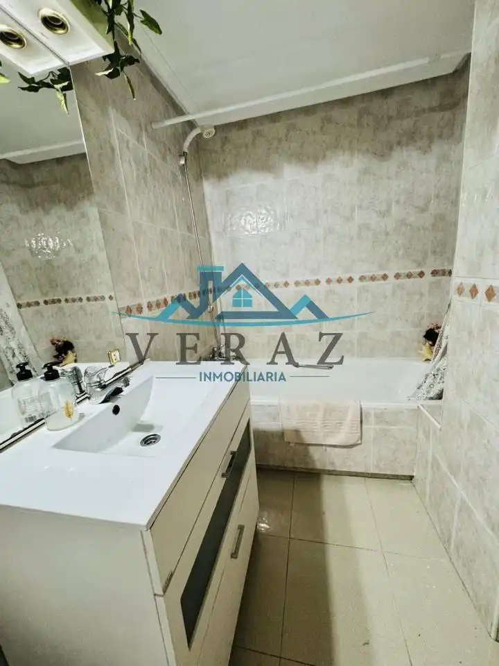 Bathroom of Flat for sale in Talavera de la Reina