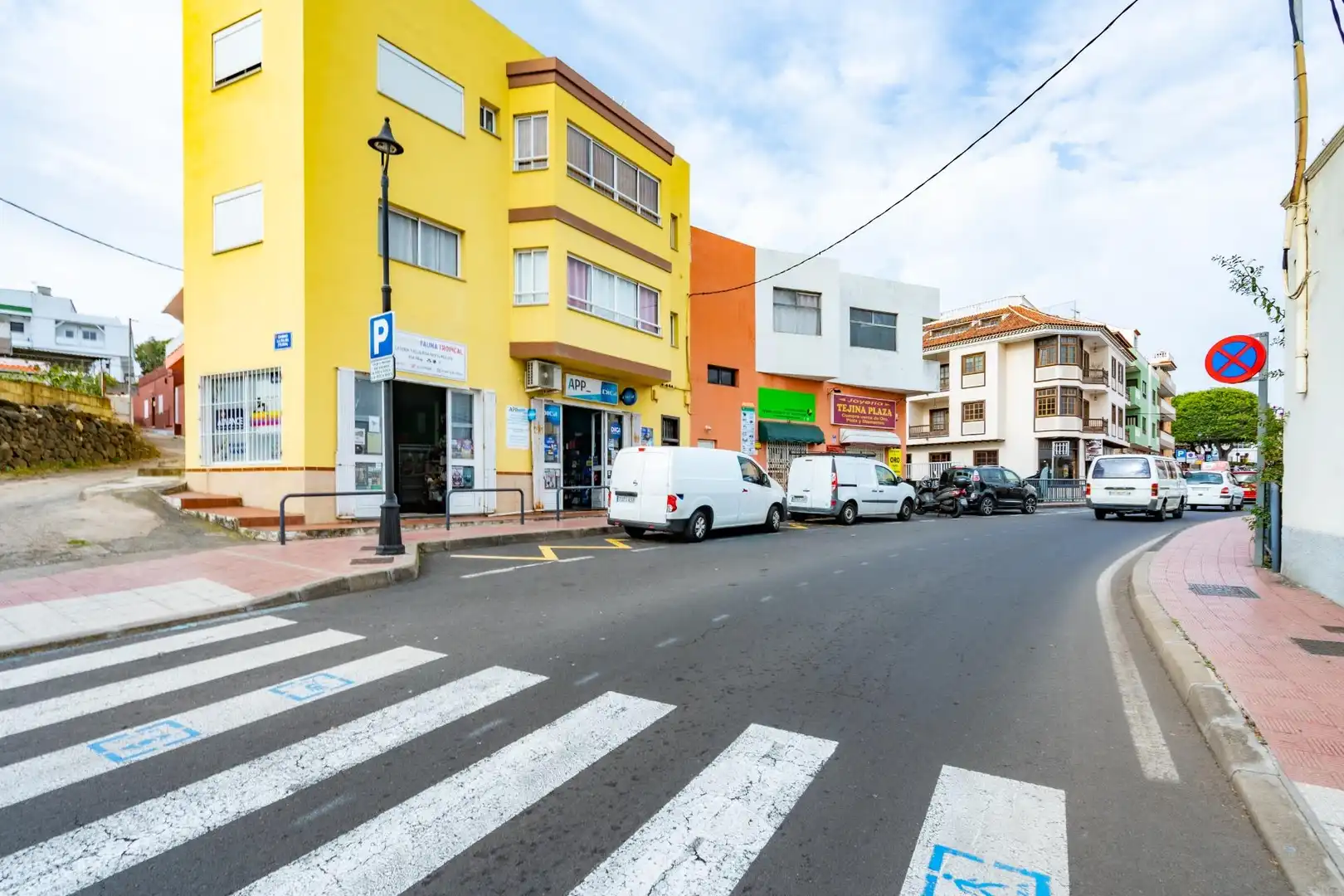 Vista exterior de Local en venta en San Cristóbal de la Laguna