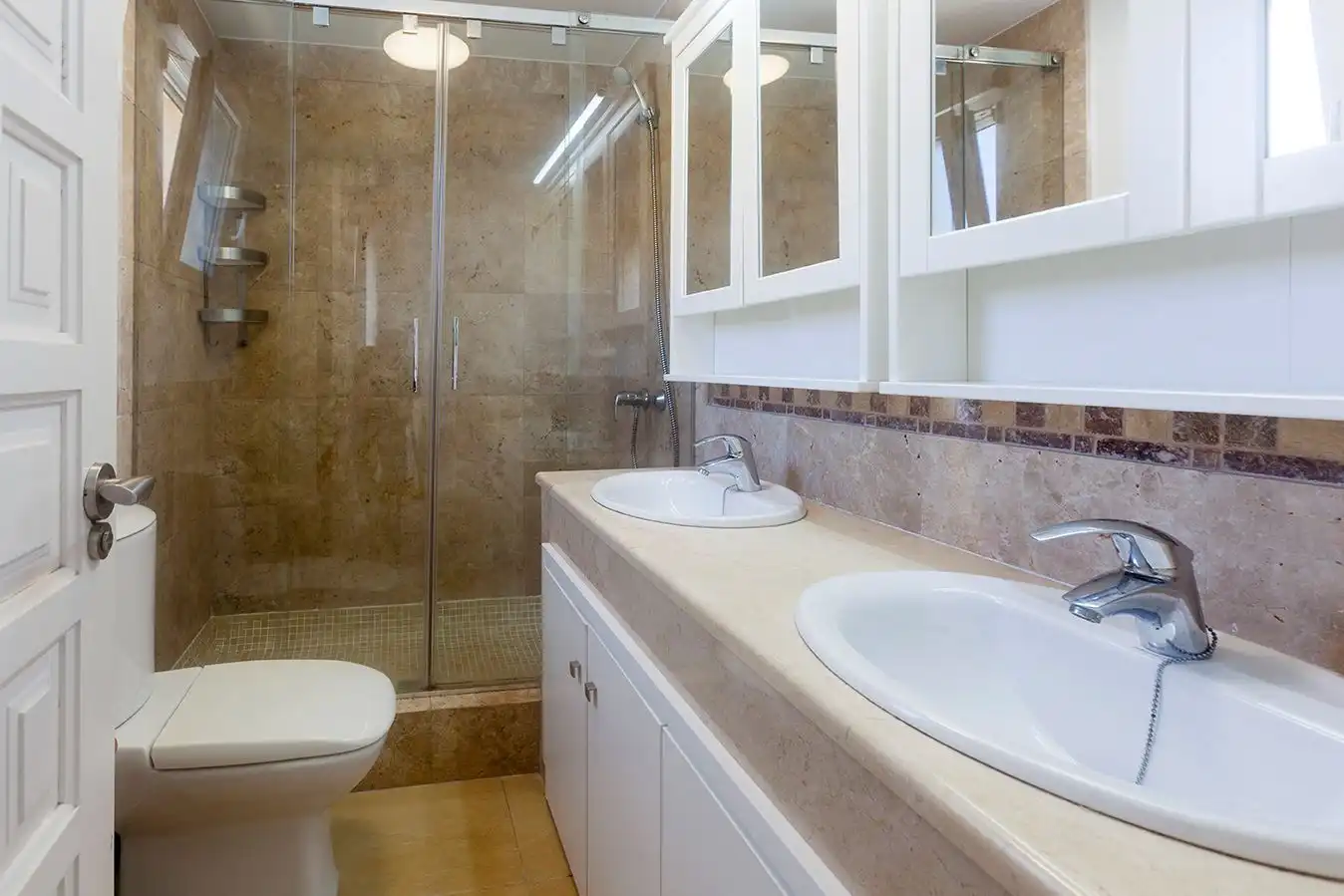 Baño de Casa adosada en venta en Tarifa con Aire acondicionado, Calefacción y Jardín privado