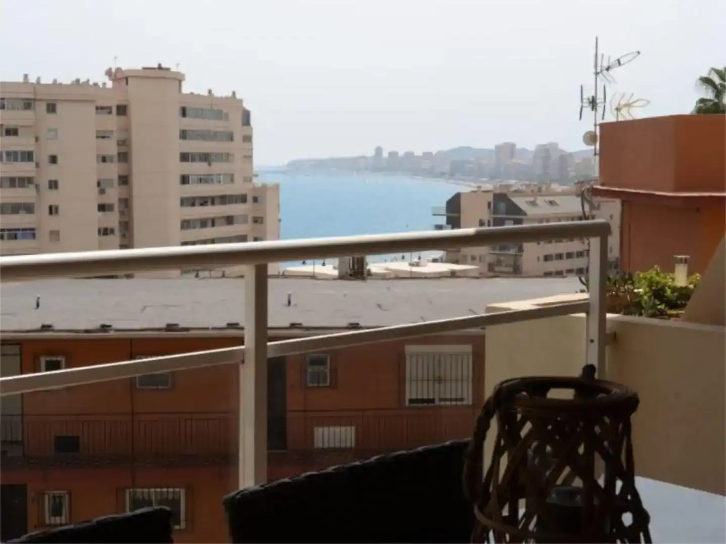 Dormitori de Apartament en venda en Fuengirola amb Aire condicionat, Piscina i Balcó