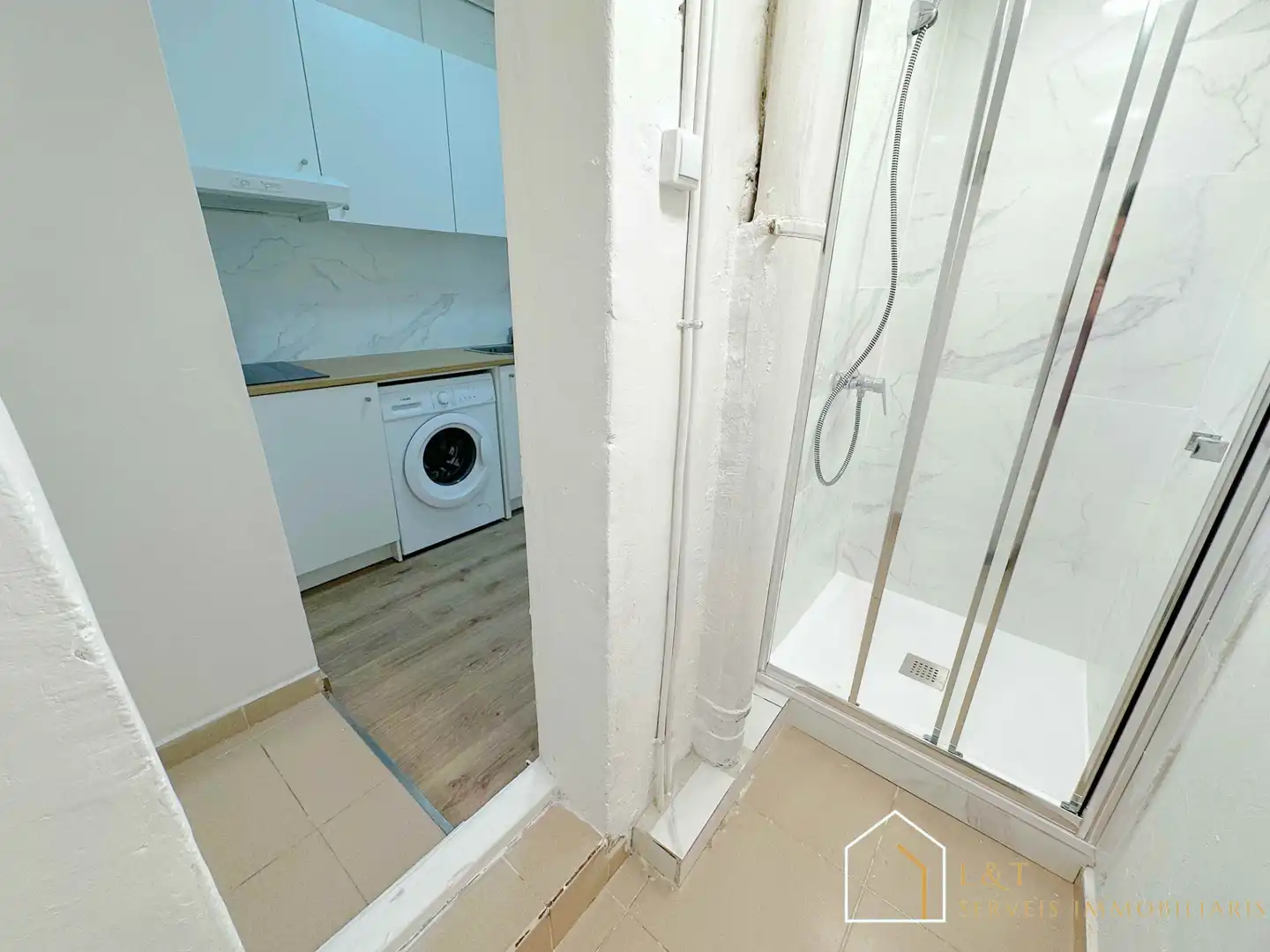 Local comercial en venda a Carrer de Emilia Pardo Bazán, imagen 10