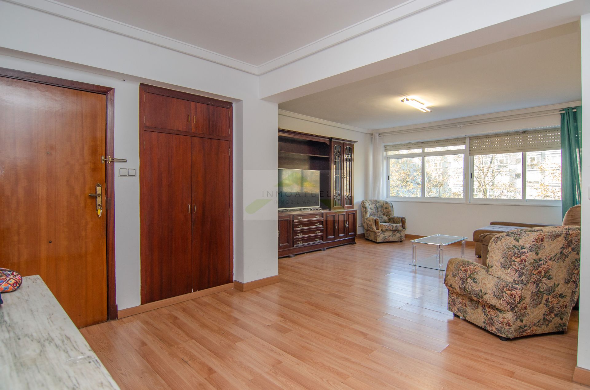 Sala d'estar de Pis en venda en A Coruña Capital  amb Moblat, Forn i Rentadora