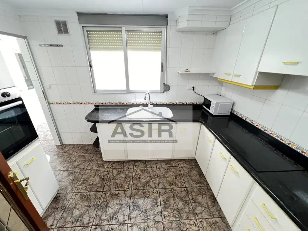 Flat for rent in Calle Doctor Ferran, Albuixarres