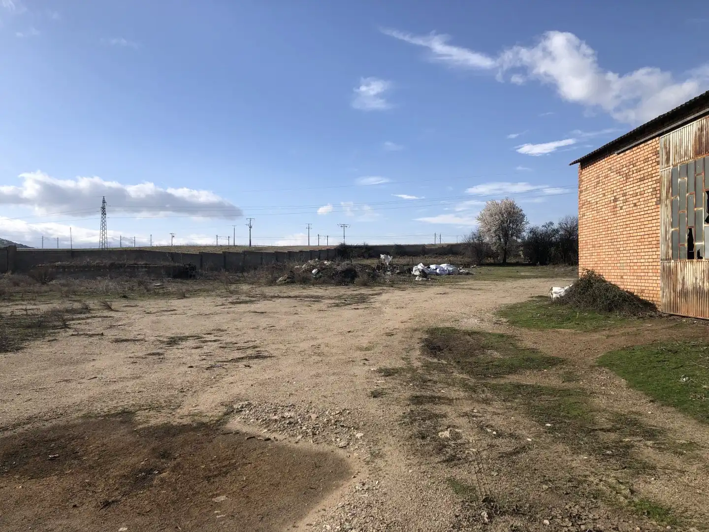 Nau industrial en venda en Santa María la Real de Nieva