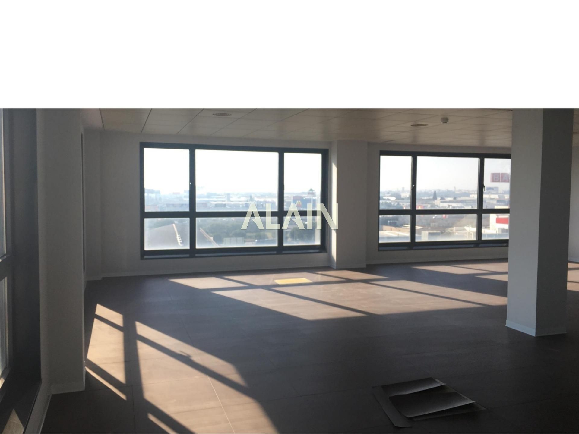 Office to rent in Alfafar  with Air Conditioner and Terrace