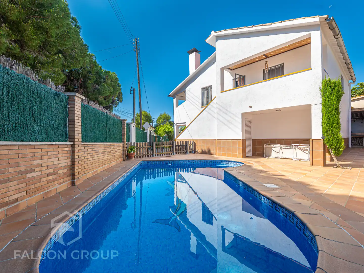 Vista exterior de Casa o xalet en venda en Calafell amb Jardí privat, Terrassa i Piscina