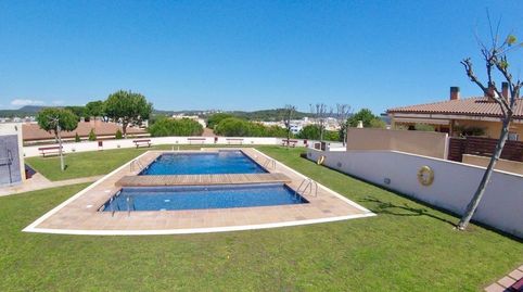 Casa Adosada 200 M2, 4 Habitaciones En Fenals 100 Metros De la playa