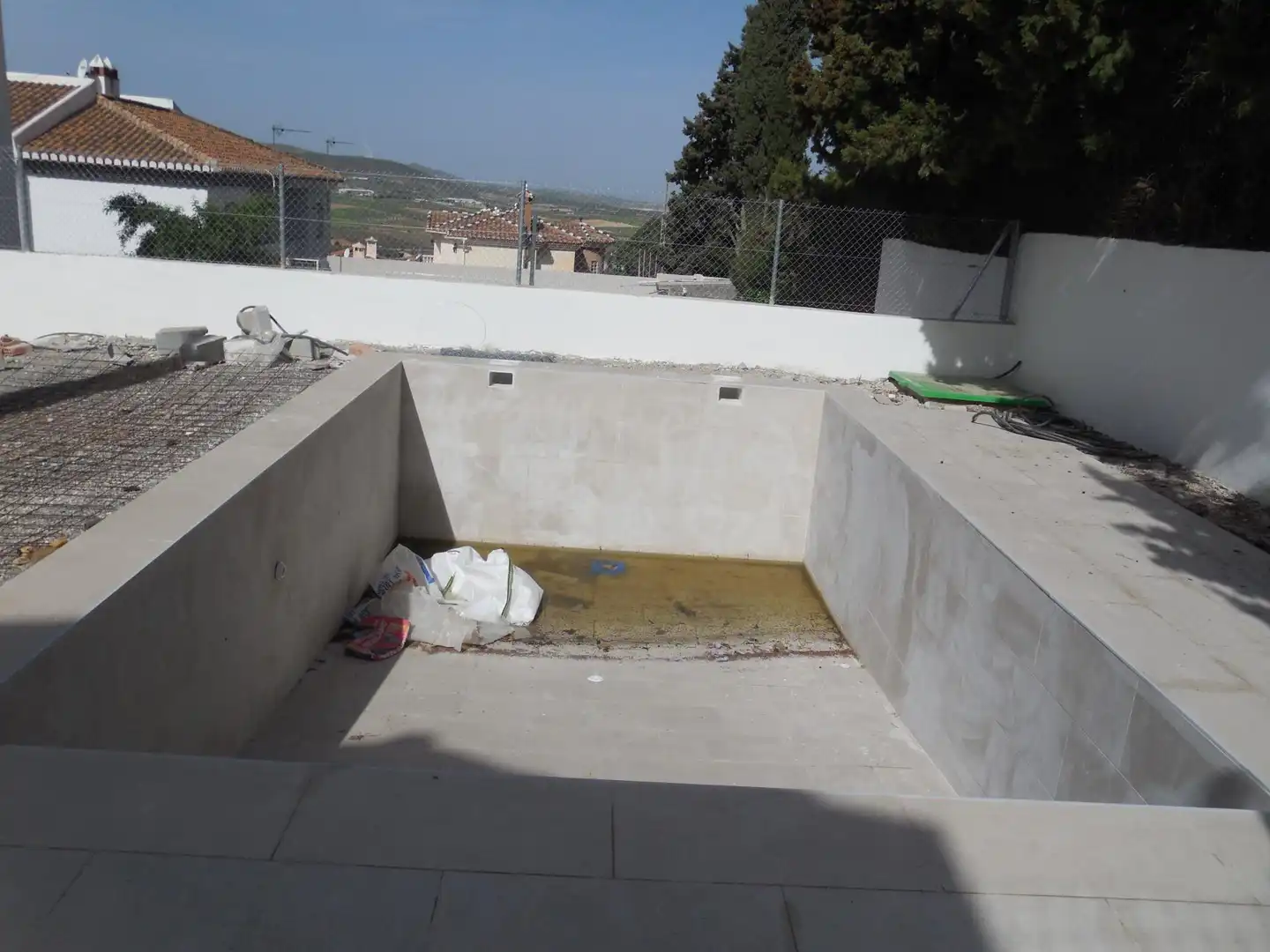 Swimming pool of Detached homes for sale in Padul