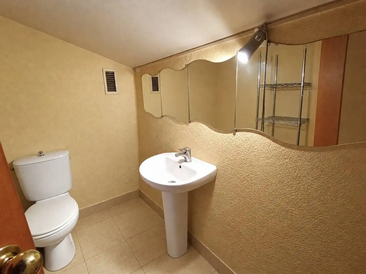 Casa aparellada amb jardí en venda a Calle Joan Coromines, imagen 49