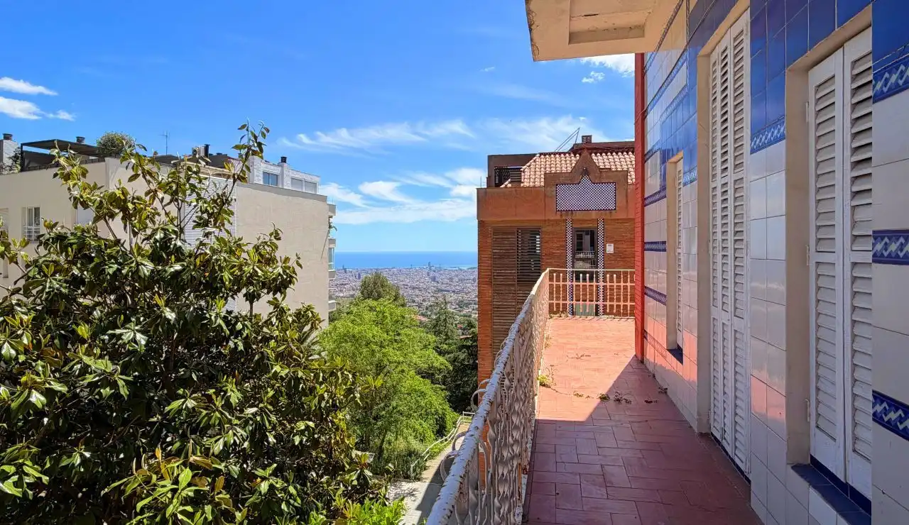 Casa con giardino in vendita a Carrer dels Algarves, imagen 7