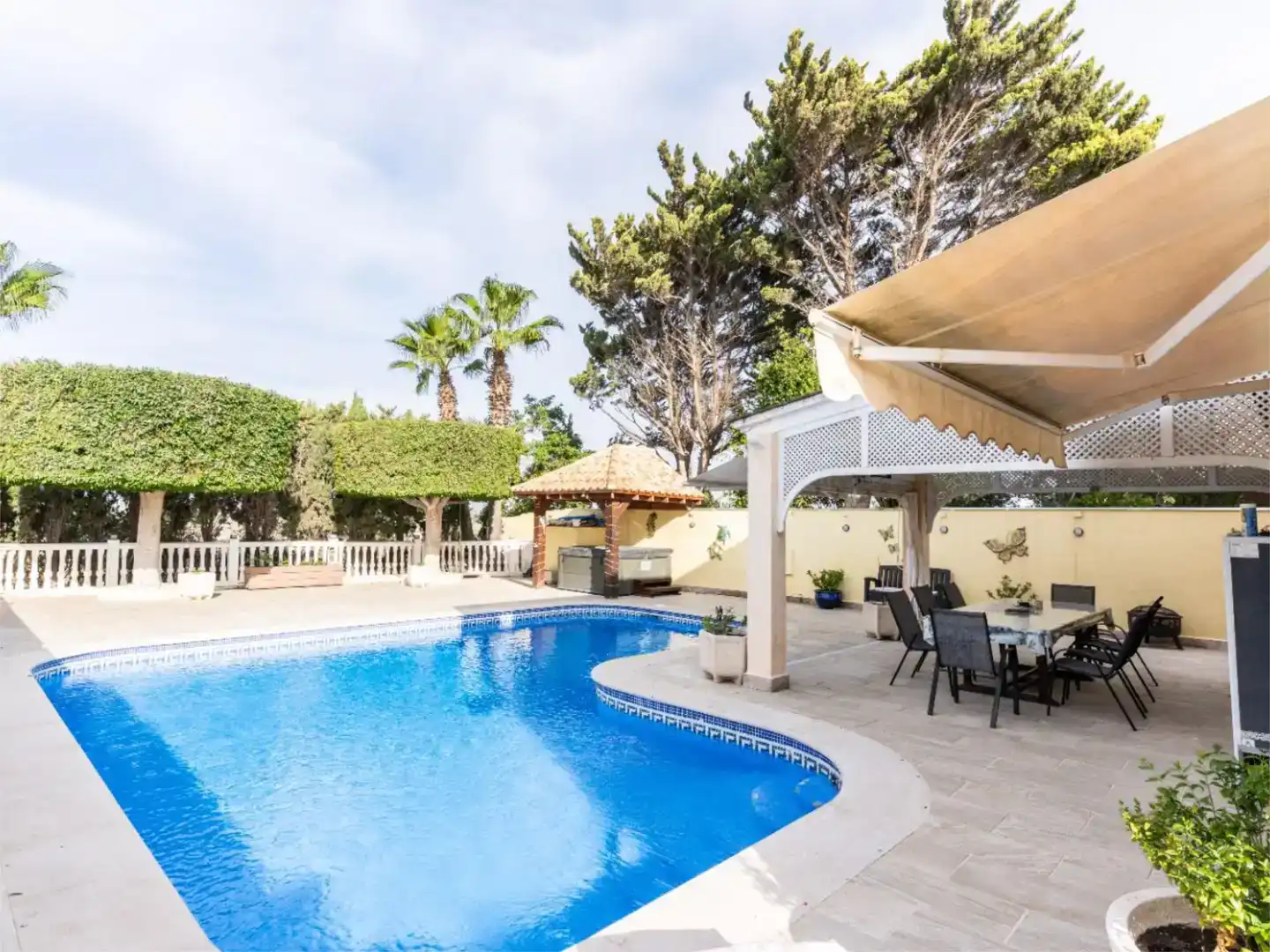 Piscina de Piso en venta en Garrucha con Aire acondicionado, Jardín privado y Trastero