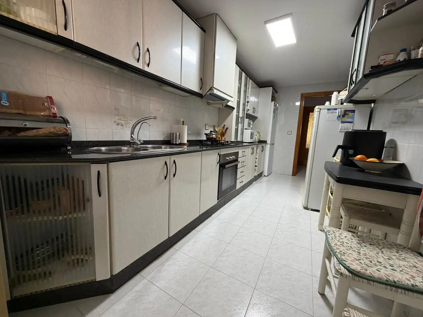 Flat with terrace for sale in Calle CALLE RAMON Y CAJAL, imagen 7