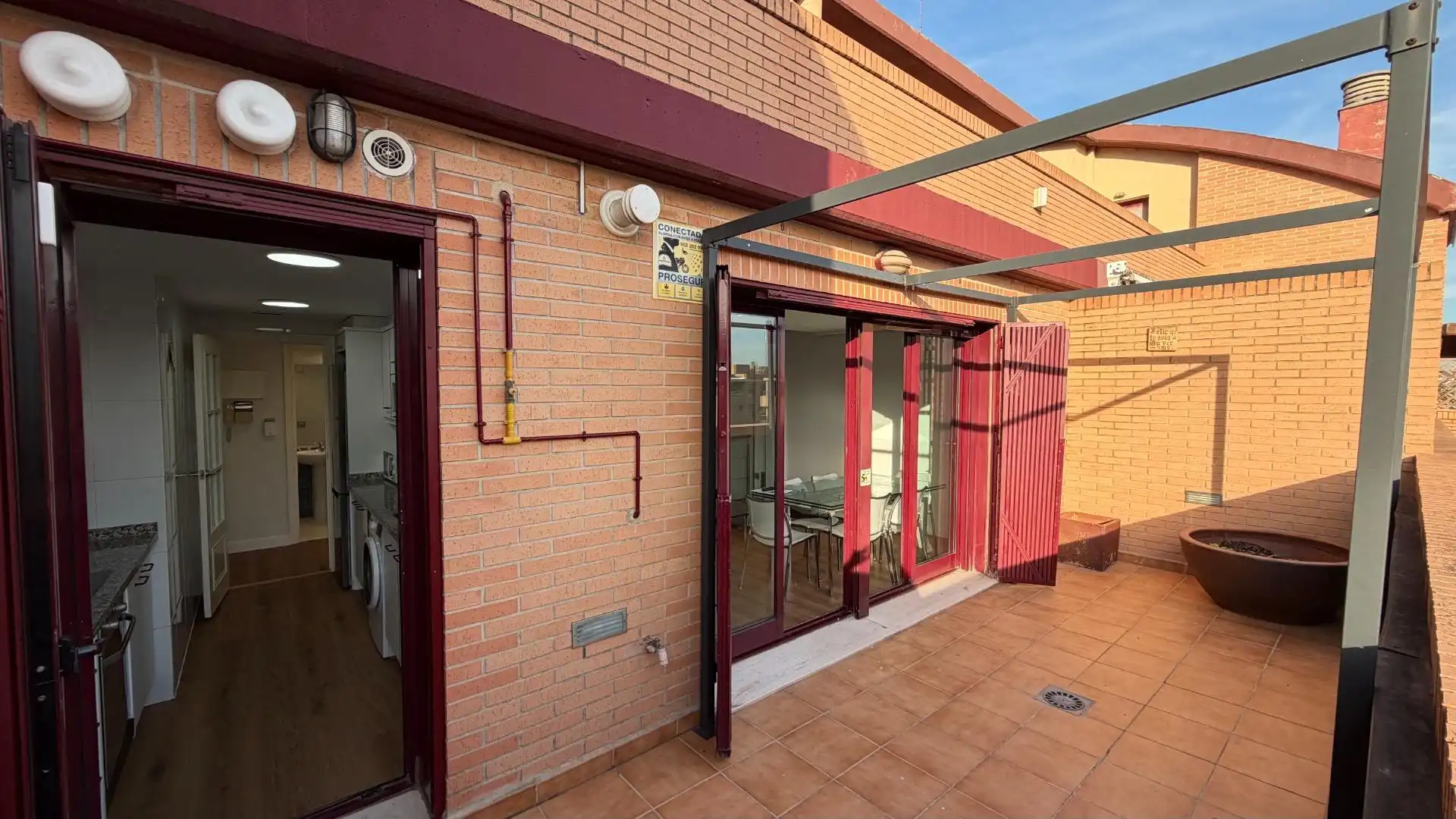 Vista exterior de Ático en venta en Campanar
