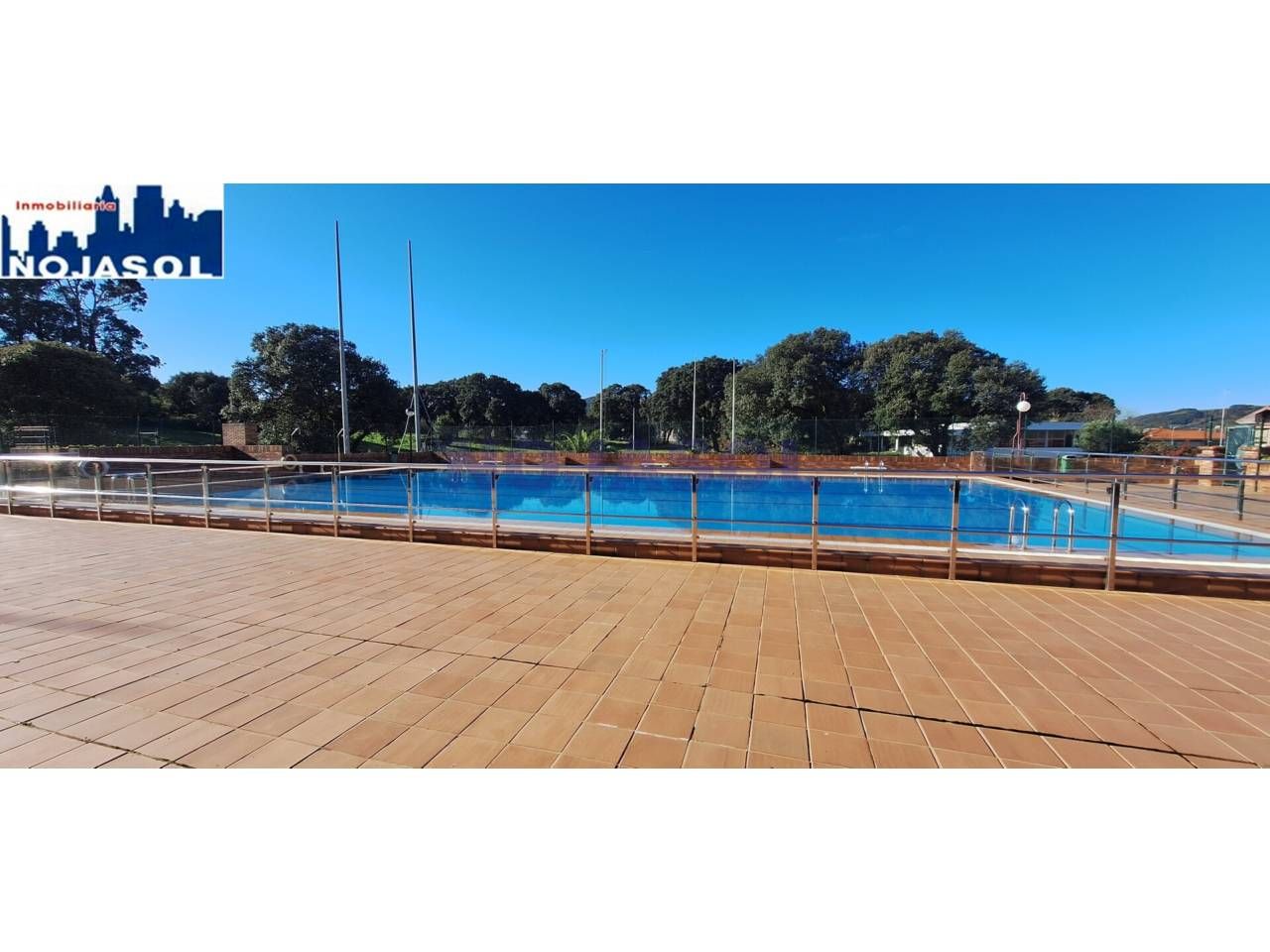Piscina de Apartamento de alquiler en Noja con Calefacción, Parquet y Terraza
