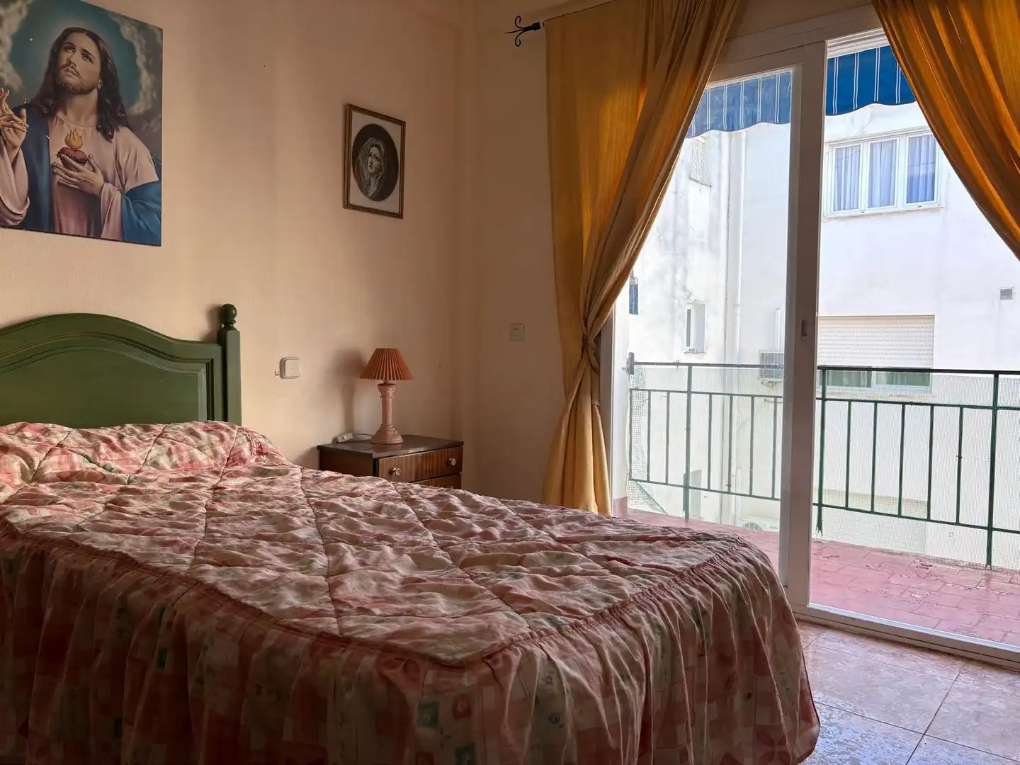 Dormitori de Pis en venda en Marbella amb Terrassa