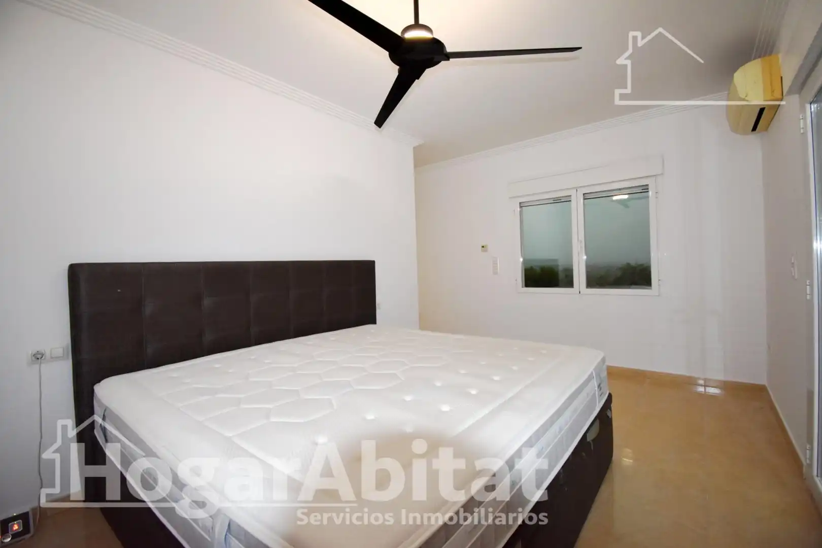 Habitación de Casa o chalet en venta en Beniarbeig con Aire acondicionado, Jardín privado y Terraza