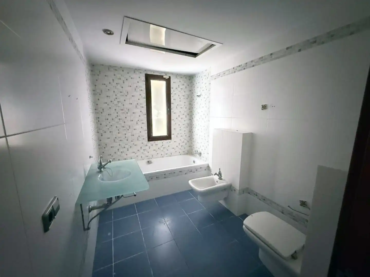 Bathroom of Houses for sale in Benalup-Casas Viejas  with Heating, Private garden and Terrace