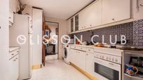 Kitchen of Flat for sale in  Madrid Capital  with Air Conditioner