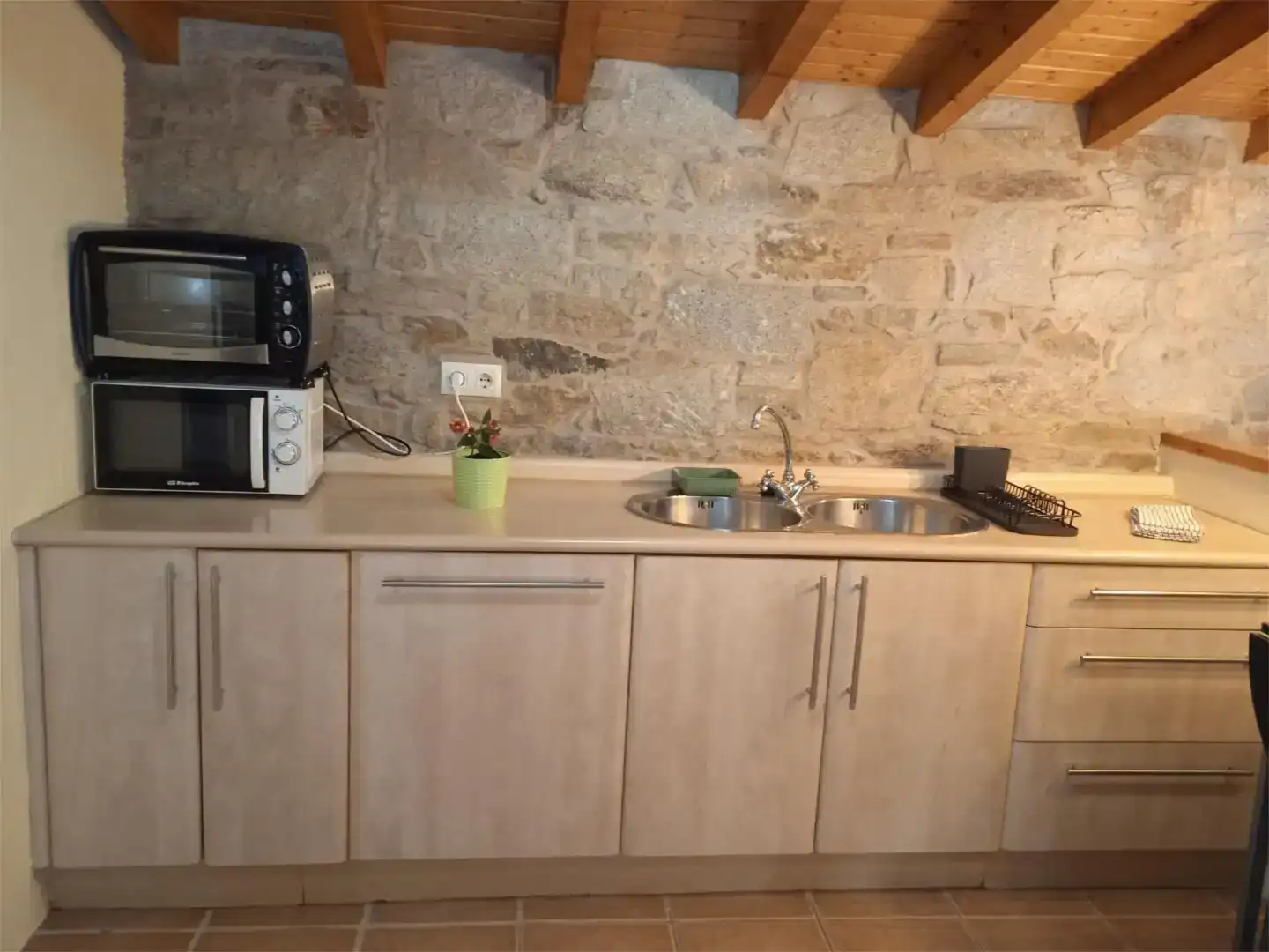 Kitchen of Apartments for rent in Rianxo  with Private garden and Furnished