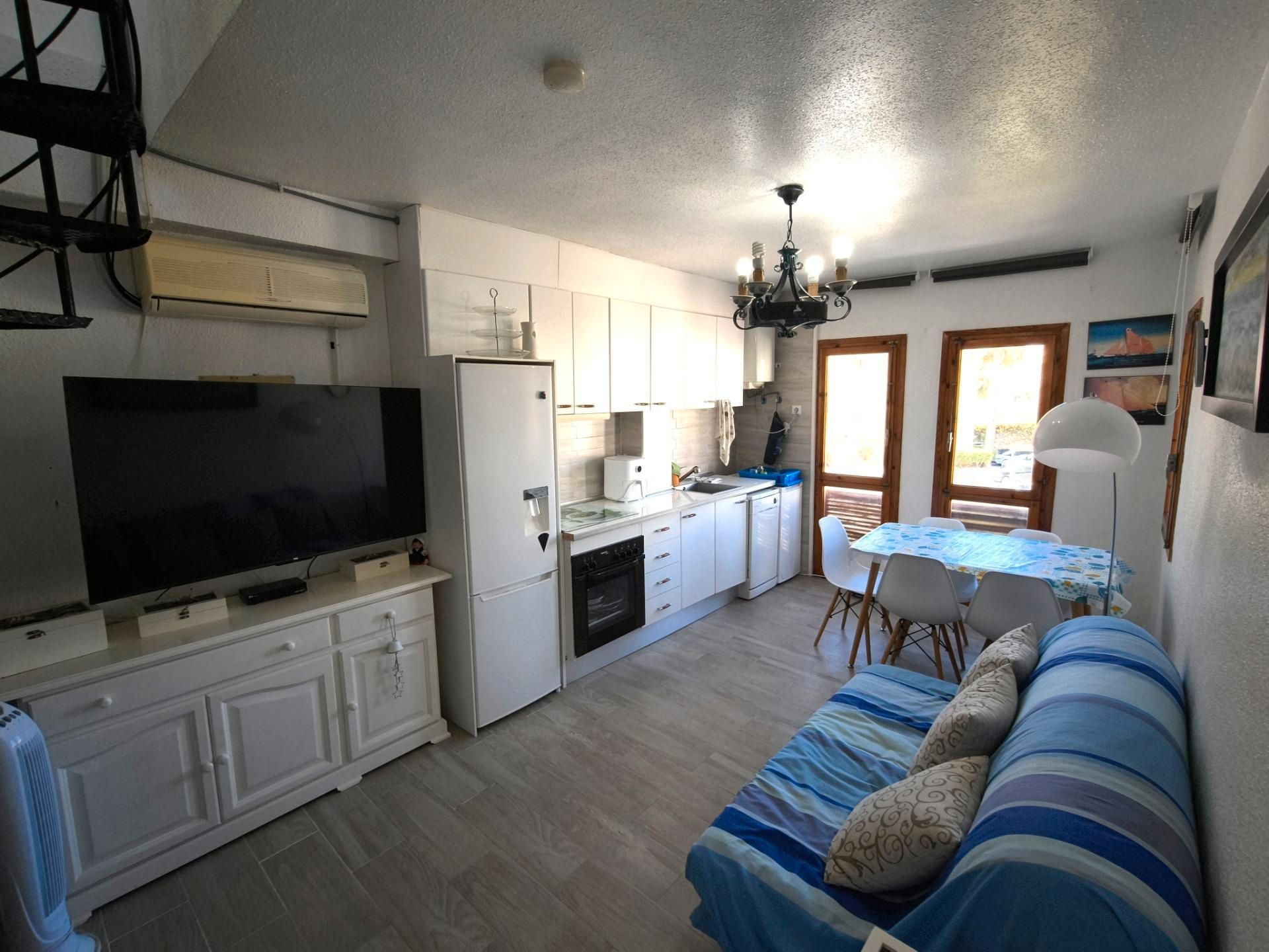 Living room of Flat for sale in Torrevieja  with Furnished and Community pool