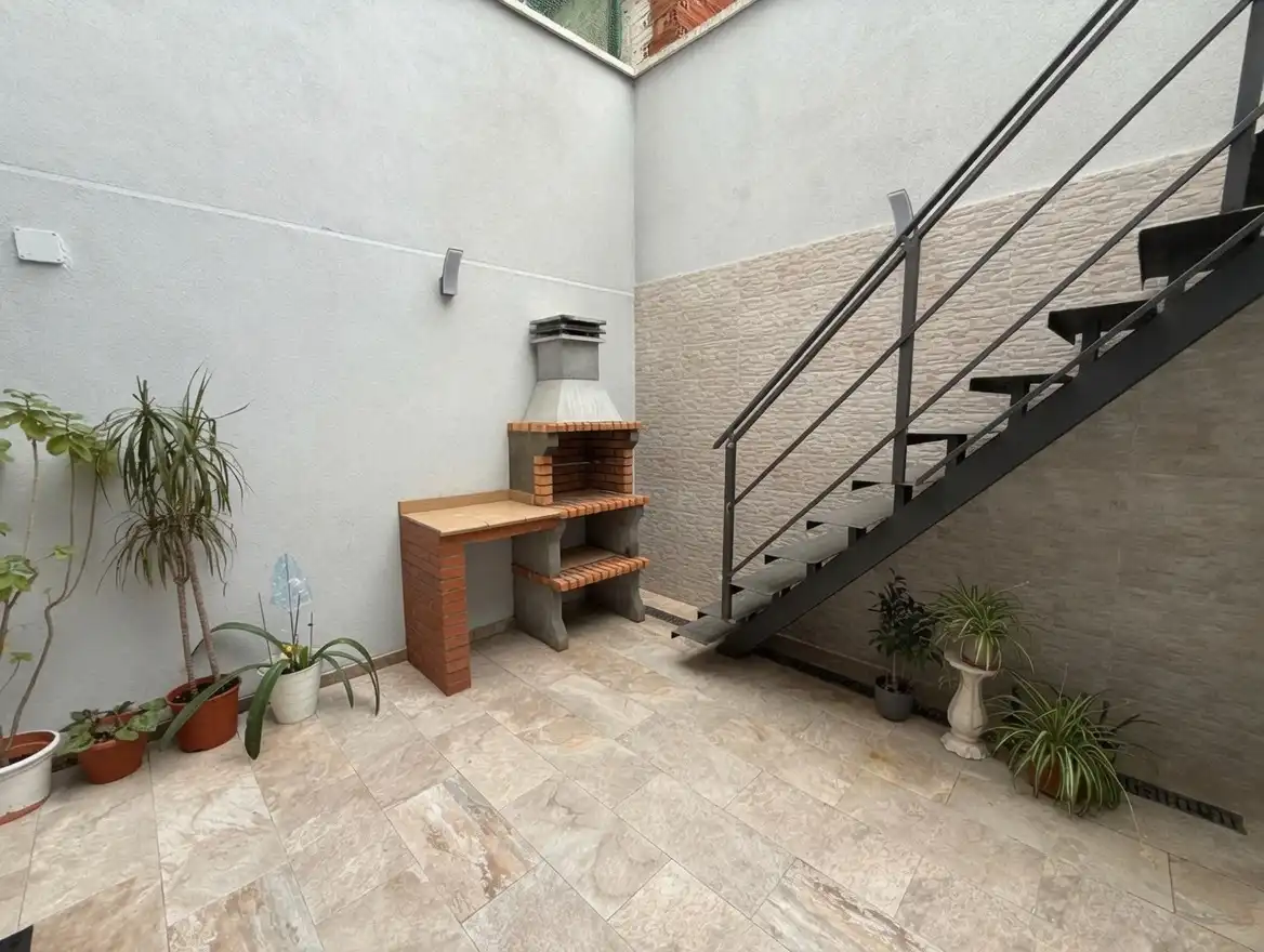 Adosado con terraza en venta en Carrer de Pajares, imagen 21
