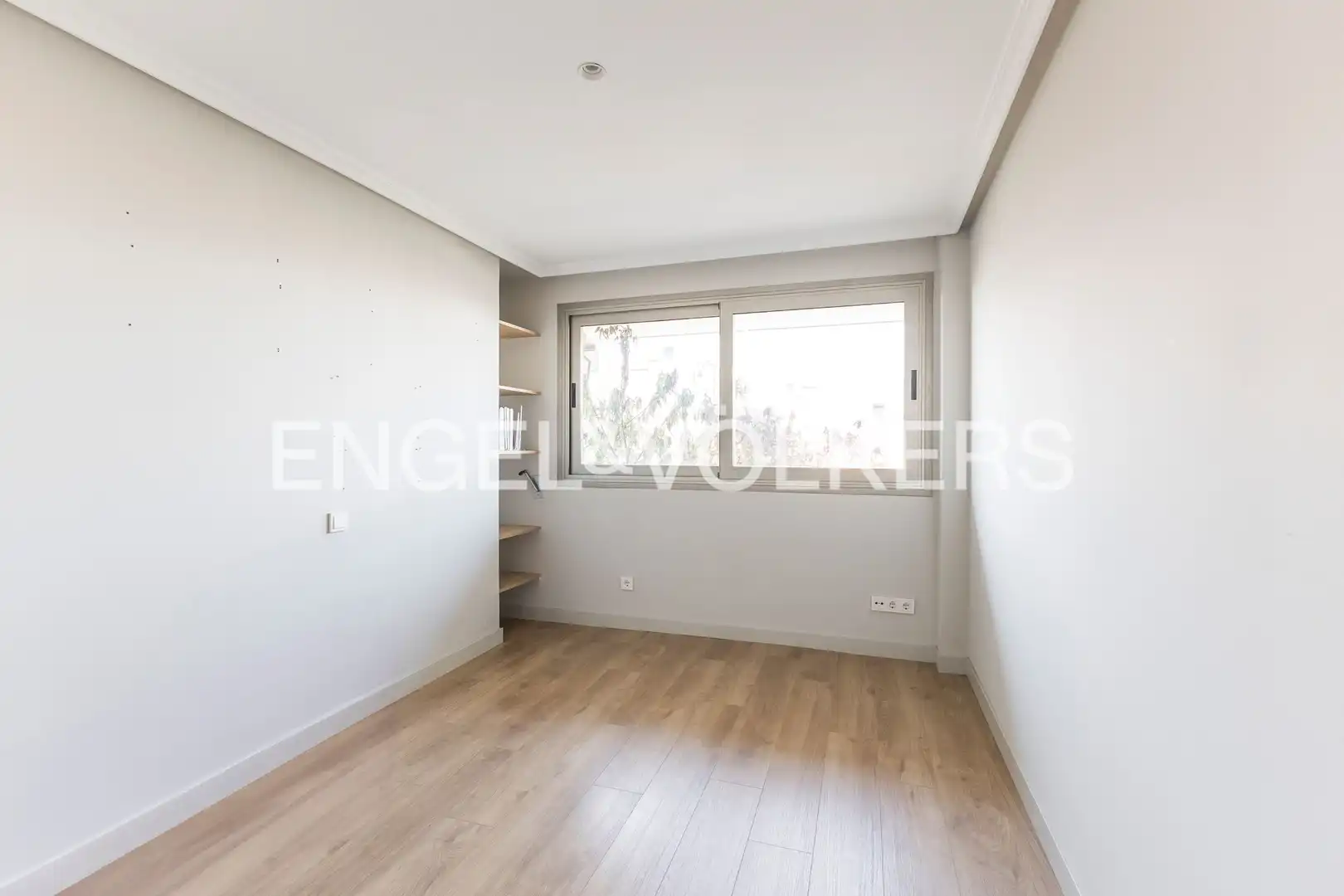 Schlafzimmer von Wohnung zum Verkauf in Madrid mit Klimaanlage, Heizung und Terrasse