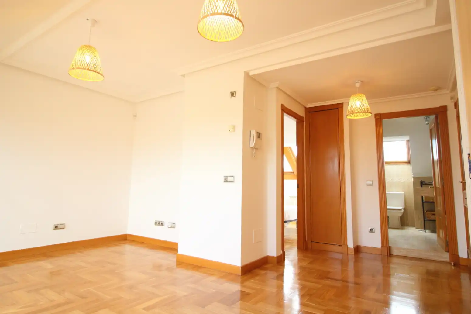 Piso de alquiler en Gijón - corin tellado, Viesques